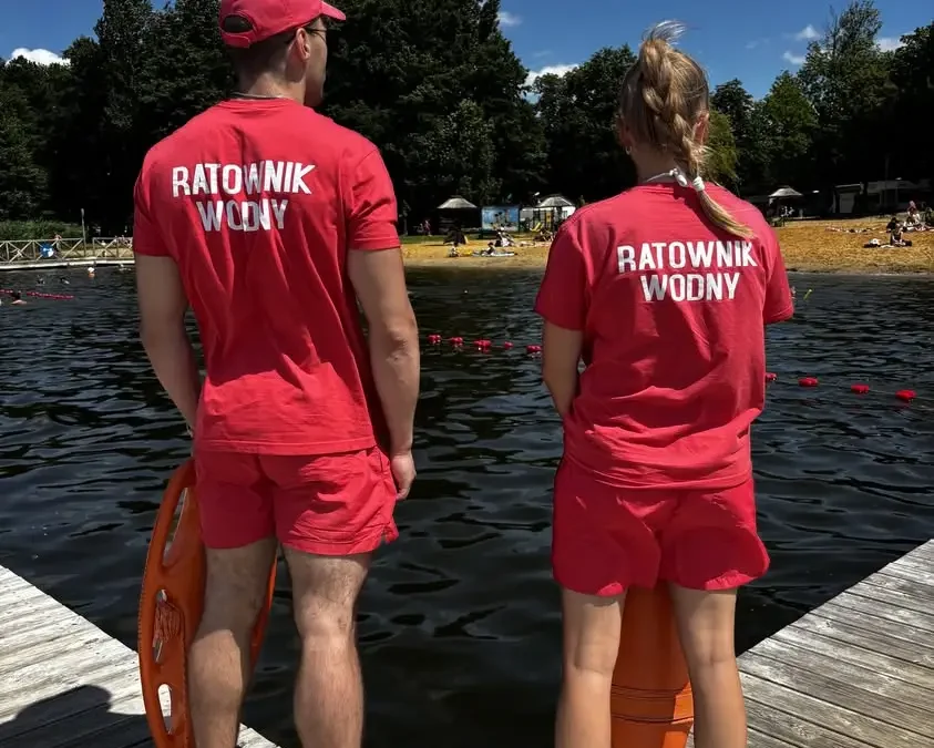 Sezon kąpielowy nad Jeziorem Łoniewskim w Osiecznej – od dziś plaża strzeżona