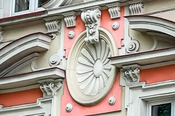 Letnia zabawa fotograficzna – Poznaj Leszno po szczegółach!