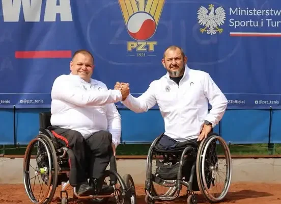 Przemek Hebisz walczy o mistrzostwo Polski w tenisie na wózkach