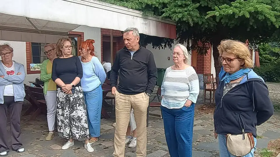 Plener malarski w Cichowie zakończony wystawą w Soplicowskim Sadzie