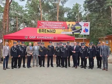 Ślubowanie młodych strażaków na XX Obozie MDP w Brennie