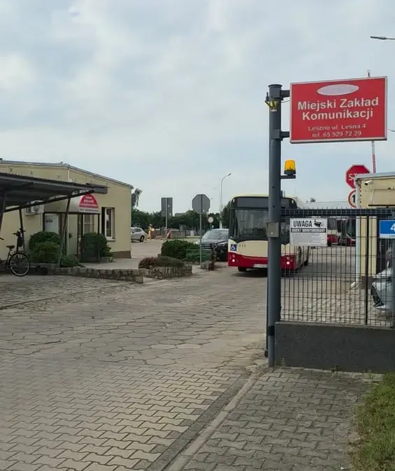 Pożegnanie Jelcza M121I/4 nr 111 – brat bliźniak nr 110 wciąż czeka na nabywcę