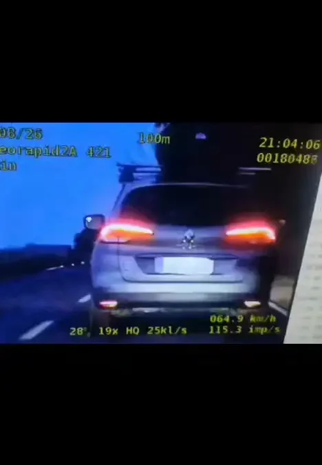 Niebezpieczne wyprzedzanie na trasie Krzyżowiec – Jezierzyce Kościelne. 43-latek stracił prawo jazdy