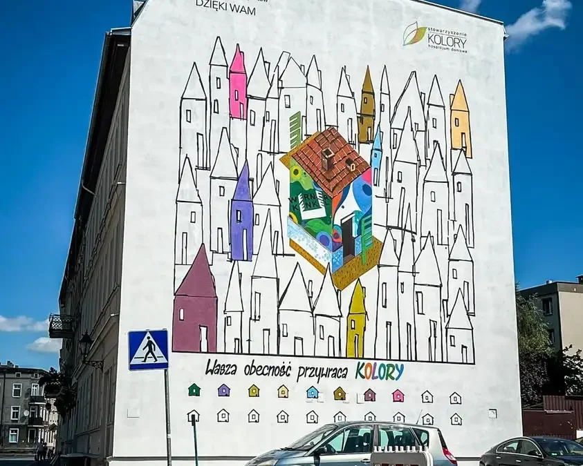Nowy mural przy ulicy Narutowicza – kolorowy symbol wsparcia dla hospicjum