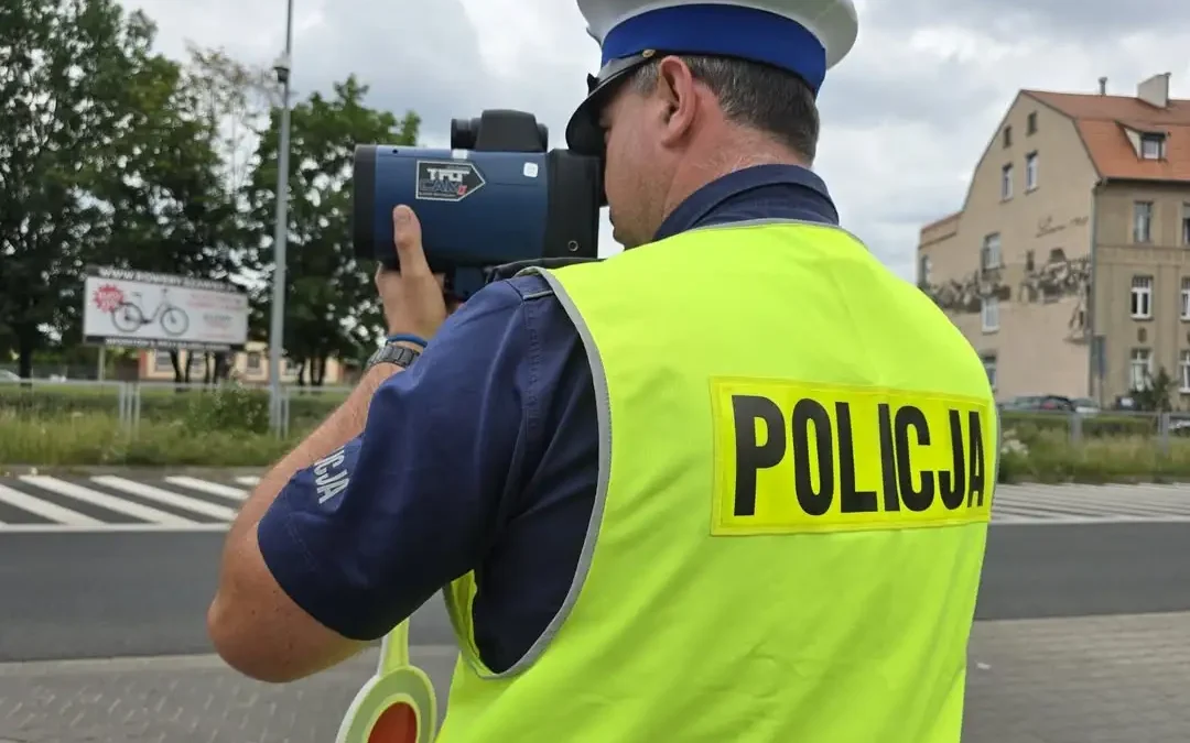 Ogólnopolska akcja „Prędkość” – policja apeluje o zdjęcie nogi z gazu
