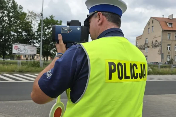 Ogólnopolska akcja „Prędkość” – policja apeluje o zdjęcie nogi z gazu