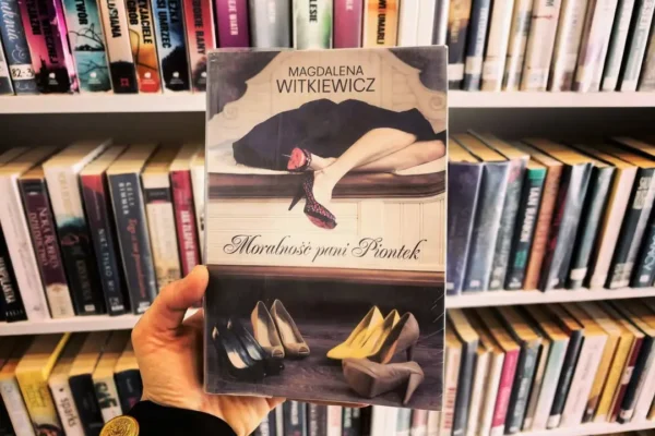 Magdalena Witkiewicz świętuje urodziny – biblioteka w Rydzynie zaprasza po jej książki
