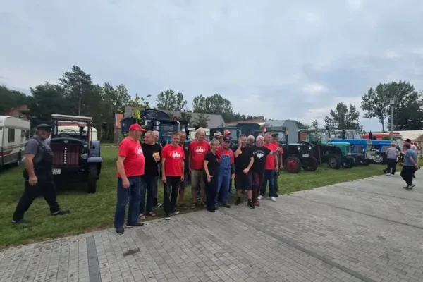 Międzynarodowy Rajd Starych Traktorów dotrze do Wilkowic
