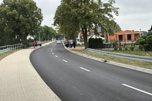 Nowa droga powiatowa w gminie Osieczna oficjalnie otwarta