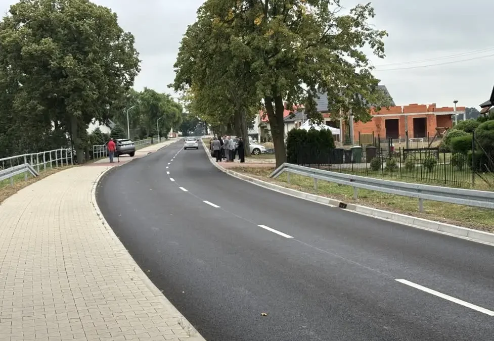 Nowa droga powiatowa w gminie Osieczna oficjalnie otwarta