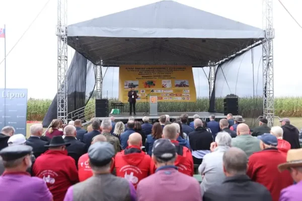 XXIV Międzynarodowy Festiwal Starych Ciągników i Maszyn Rolniczych w Wilkowicach rozpoczęty