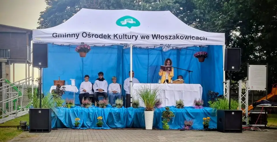 GOK Włoszakowice z nowym sprzętem scenicznym – podesty i namioty eventowe już pracują