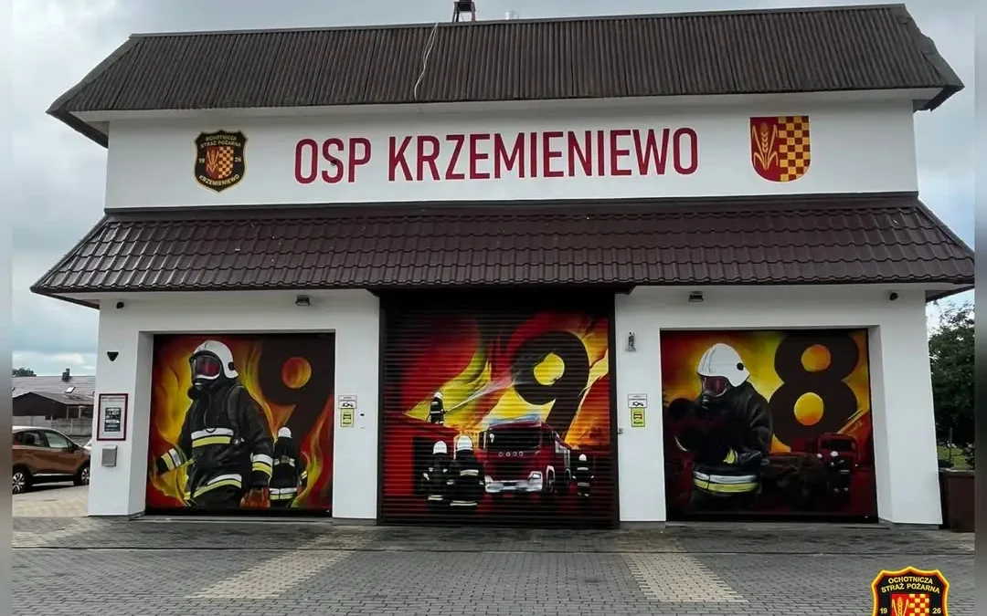 Strażacy z Krzemieniewa odnowili elewację remizy – podziękowania dla fundatorów