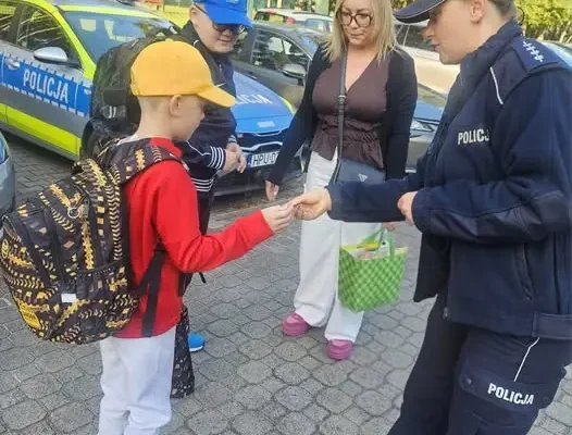 Policja czuwa nad bezpieczeństwem dzieci w drodze do szkoły