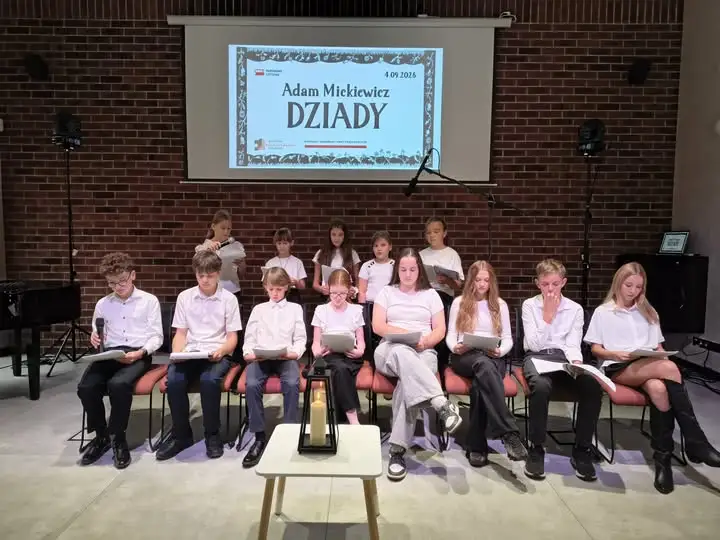 Narodowe Czytanie 2026 w Wijewie: „Dziady” w bibliotece i koncert Piotra Radke