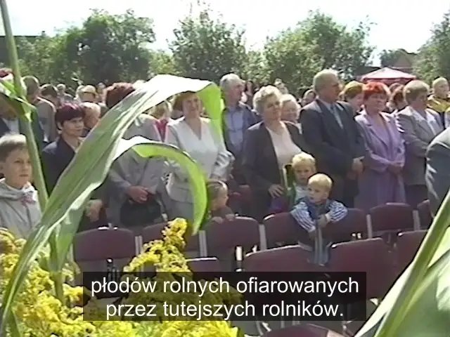 Powrót do dożynek parafialnych w Długiem Nowem z 2001 roku