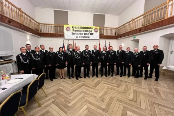 VI Zjazd Oddziału Powiatowego ZOSP RP w Lesznie – nowe władze i odznaczenia dla druhów