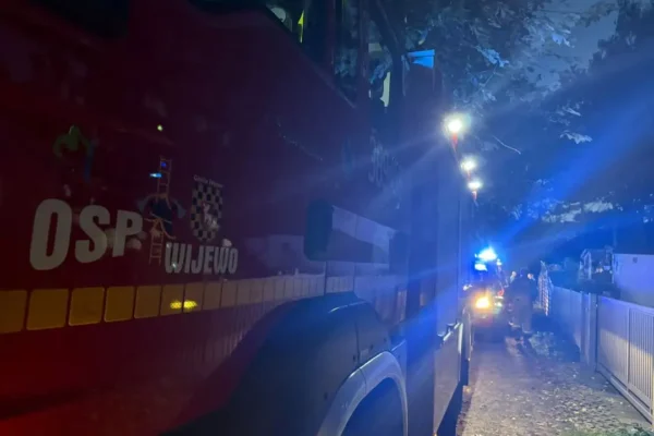 Alarm OSP nr 22/2026: jednostki z powiatu leszczyńskiego i wschowskiego interweniowały w Brennie-Ostrowie