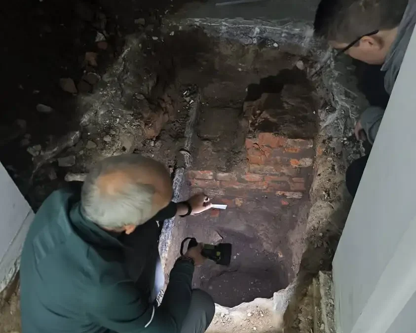 Archeolodzy zbadają podziemia MOK Leszno. Georadar odkryje historię kościoła, szpitala i cmentarza