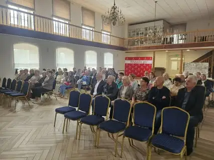 Włoszakowice: Seniorzy z UTW rozpoczęli rok akademicki z lekcją bezpieczeństwa w sieci