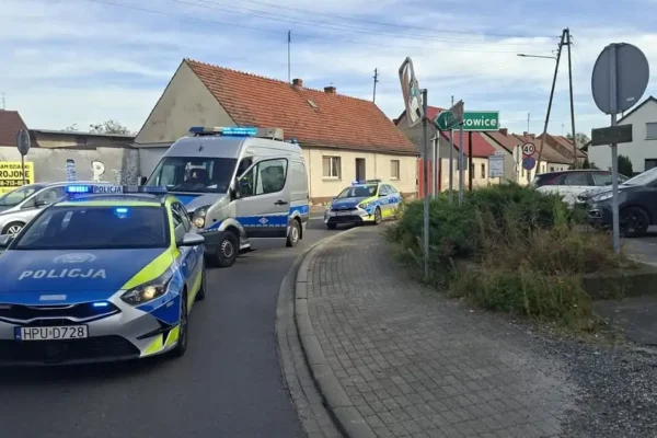 Kolizja drogowa w Święciechowie – interwencja OSP na ul. Wolności