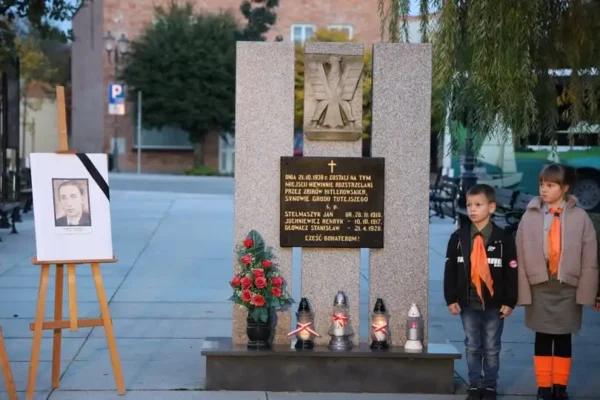 Osieczna uczciła pamięć trzech mieszkańców rozstrzelanych w 1939 roku