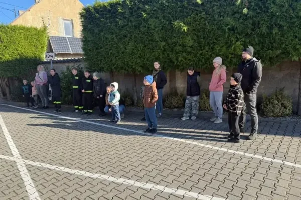 Młodzieżowa Drużyna Pożarnicza z OSP Gołanice odwiedziła jednostkę OSP Święciechowa