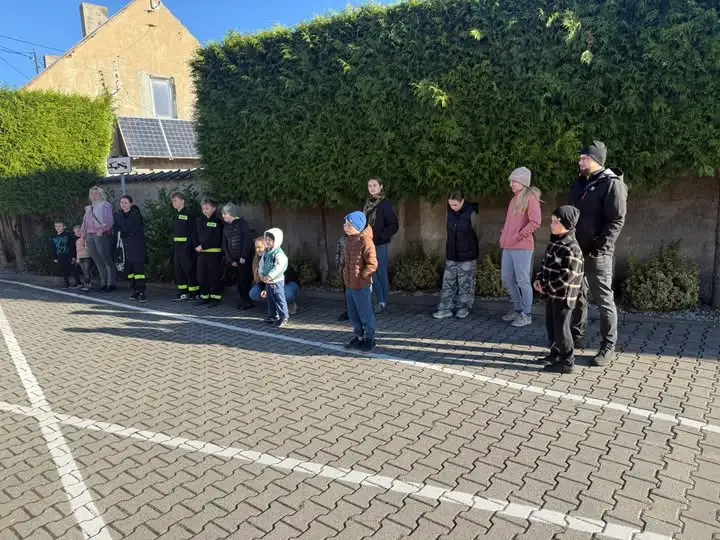 Młodzieżowa Drużyna Pożarnicza z OSP Gołanice odwiedziła jednostkę OSP Święciechowa