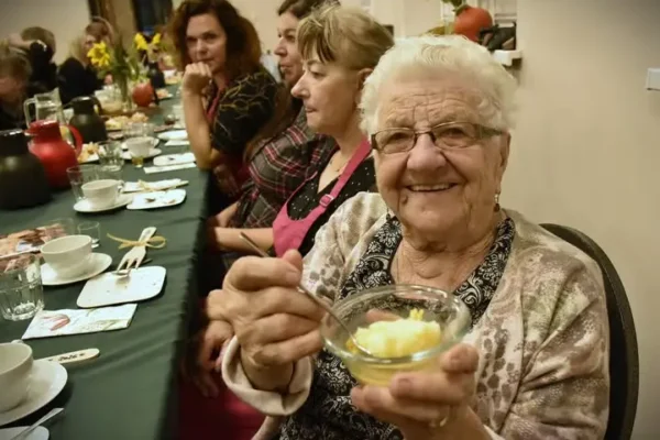 Jezierzyczanki spisały rodzinne przepisy. Premiera książki „Z rodzinnego zeszytu”