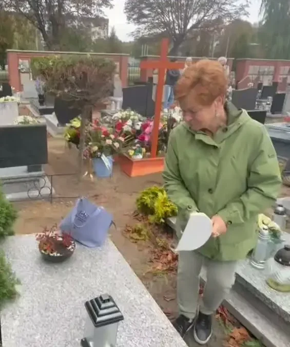 Kieszonkowcy czyhają na cmentarzach. Policja i szkoły apelują o czujność